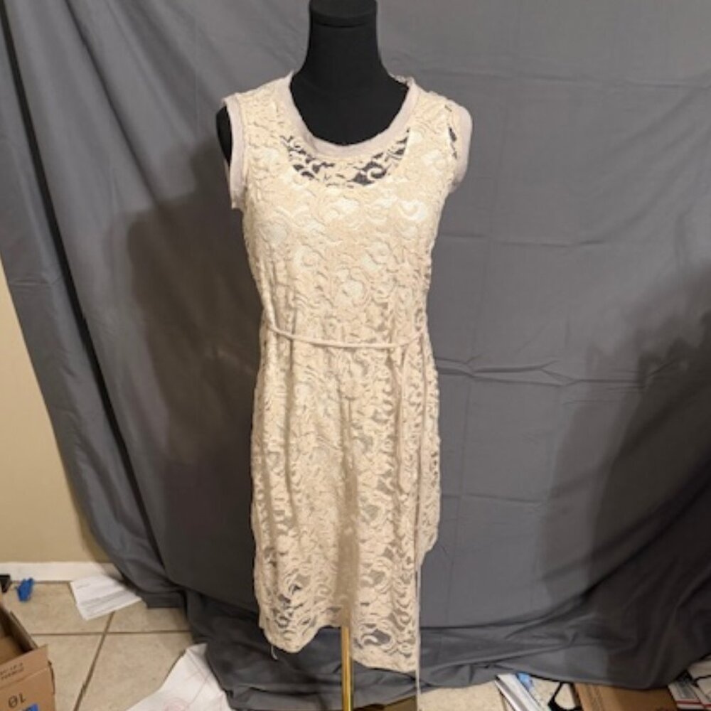 SIMPLY VERA (VERA WANG) Lace Dress Size S